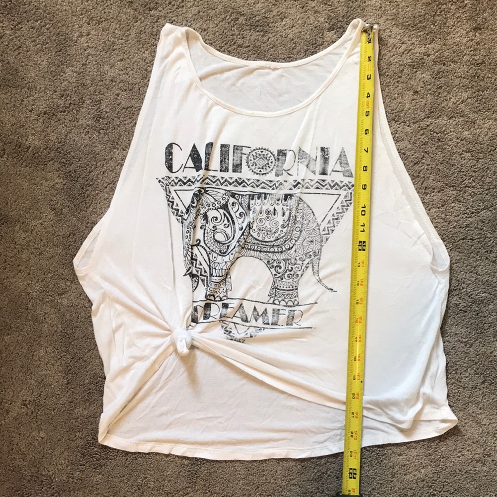 3/$21💥 CALI DREAMER • WHITE • TANK • w/ ELEPHANT PRINT - Picture 4 of 6